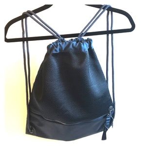 Lululemon Cinch Bag
